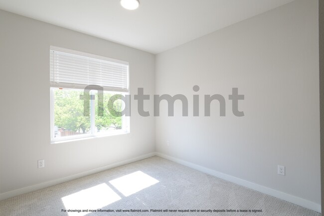 Building Photo - 14568 Westminster Way N