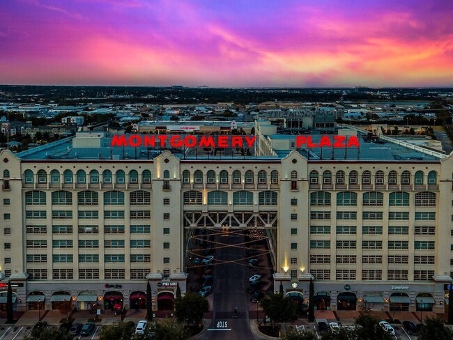 Primary Photo - Come Live in Historic Montgomery Plaza- Ea...