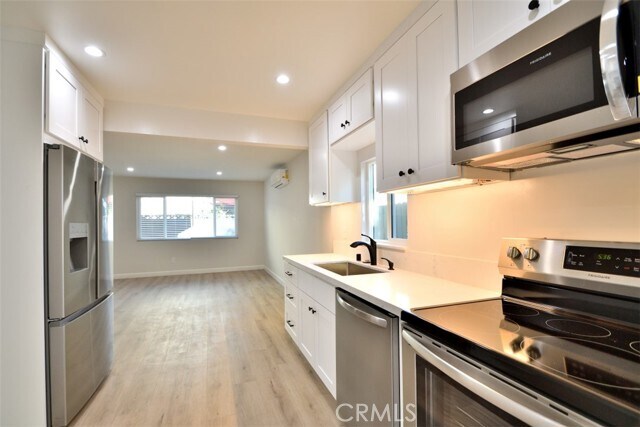 Building Photo - 2618 Mathews Ave