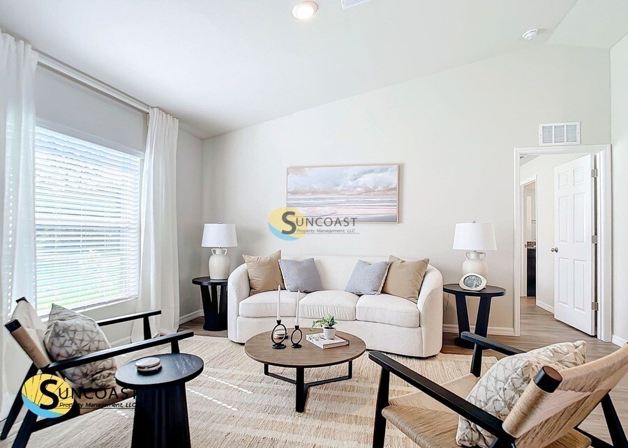 Building Photo - 1098 Bristol St