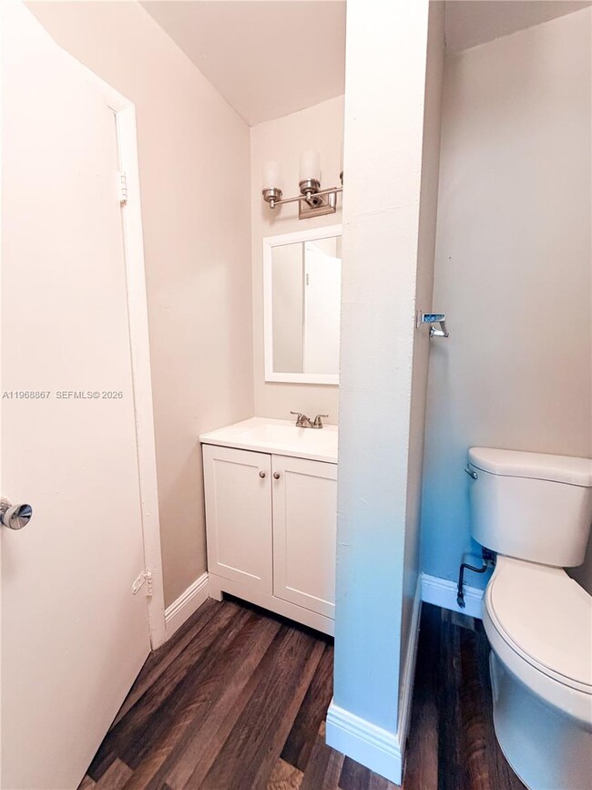 Building Photo - 4280 Woodside Dr