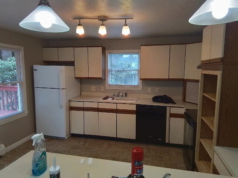 Building Photo - 959 Lancaster St