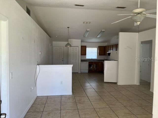 Building Photo - 334 Edgewood Ct