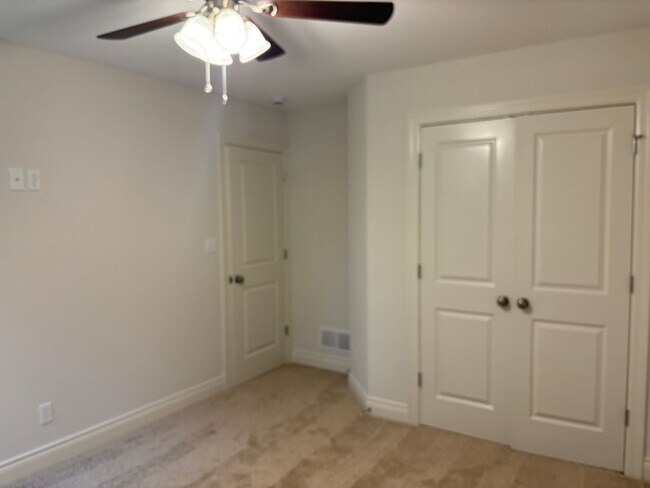 Building Photo - 14 3rd Ave