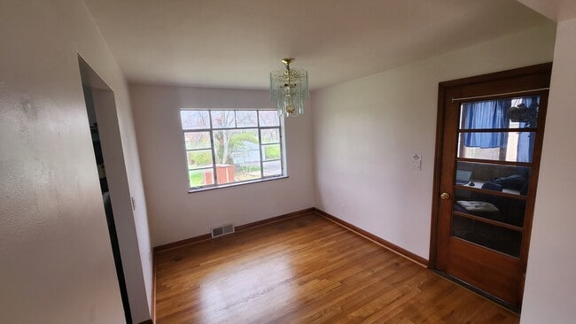 Dining room - 8446 Clough Pike