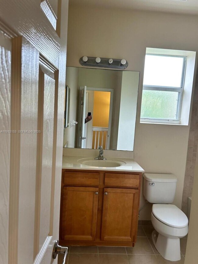 Building Photo - 9360 SW 170th Passage