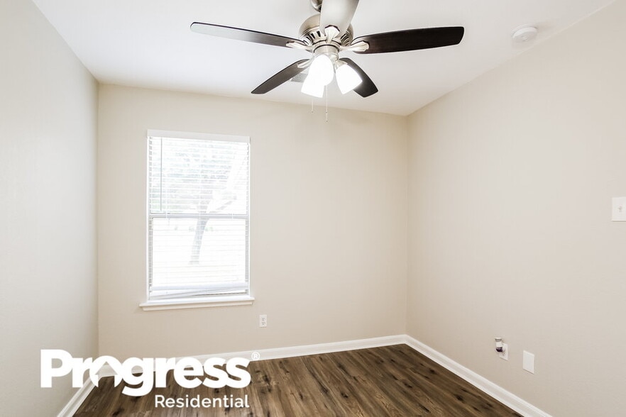 Building Photo - 22831 Twisting Pine Dr