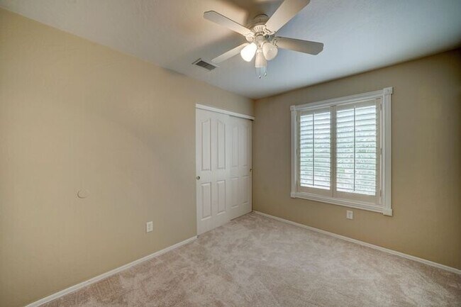 Building Photo - COMING SOON! Gorgeous Gilbert Home with Go...
