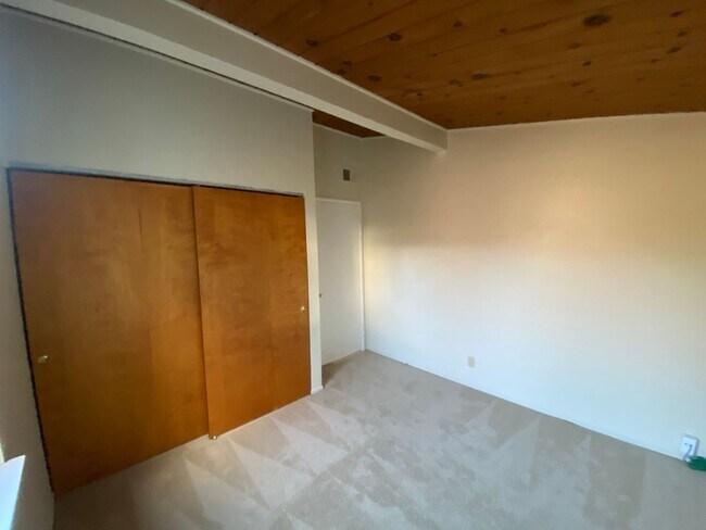 Building Photo - 1116 Isabelle Ct