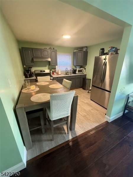 Building Photo - 105 Norwood St