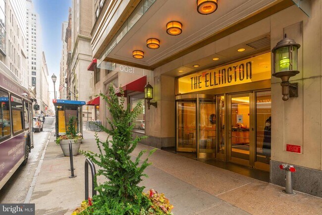 Building Photo - 1500 Chestnut St