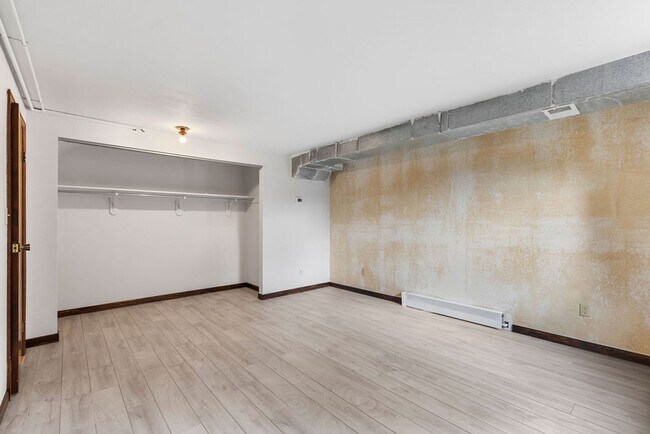 Building Photo - Beautiful 5-Bedroom + Office, 4-Bath Home in Northwest Fort Collins!