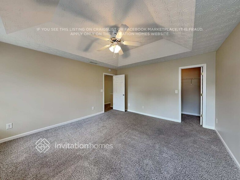Building Photo - 2536 Plymouth Way
