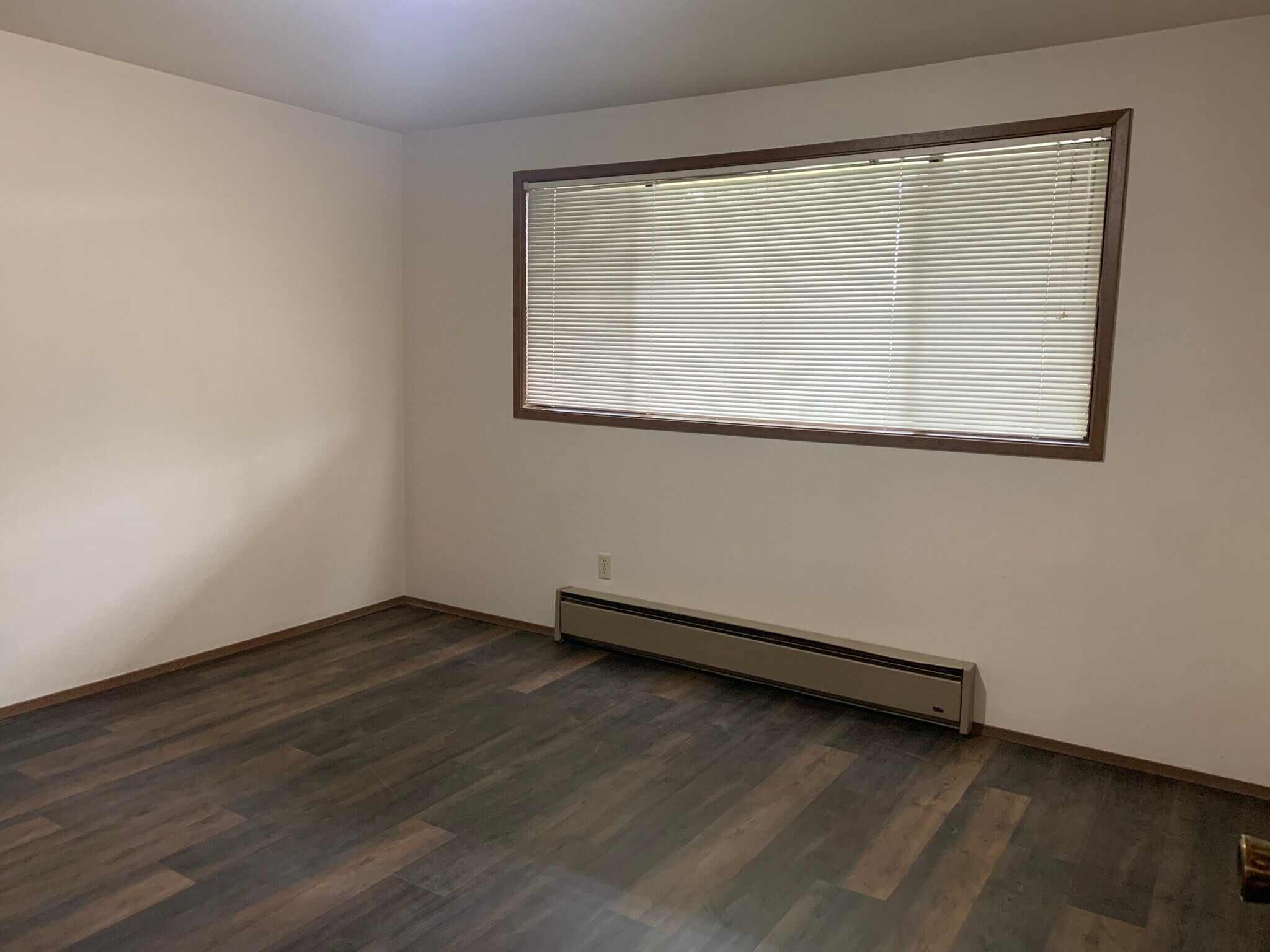 Building Photo - 107 La Villa Dr