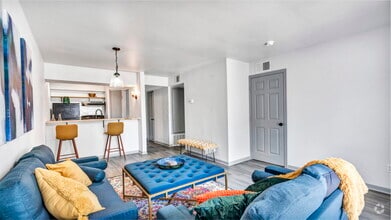 Building Photo - Caspian Apartments