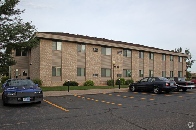 Building Photo - Schoolview Square