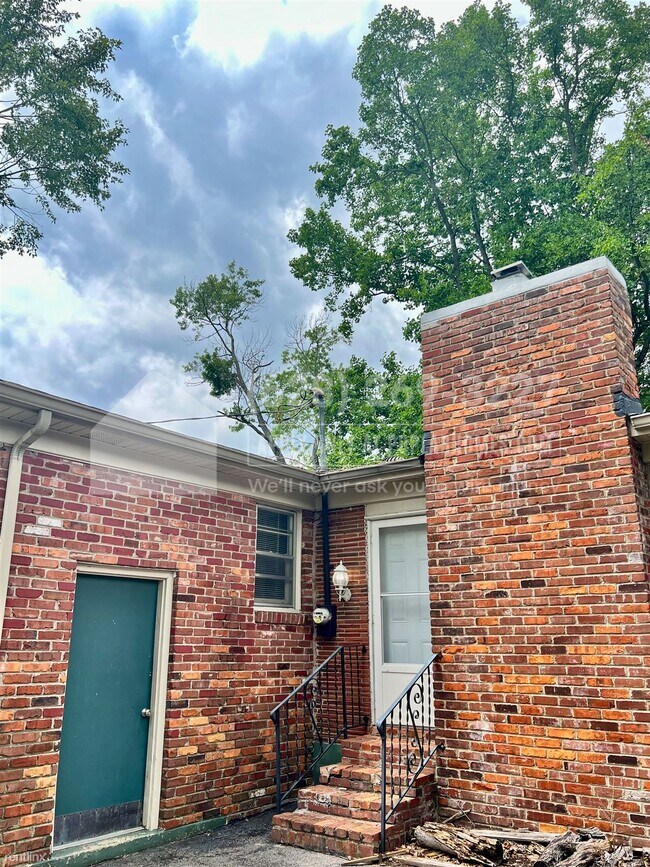 Building Photo - 3 br, 2 bath House - 2405 Melbourne Dr -