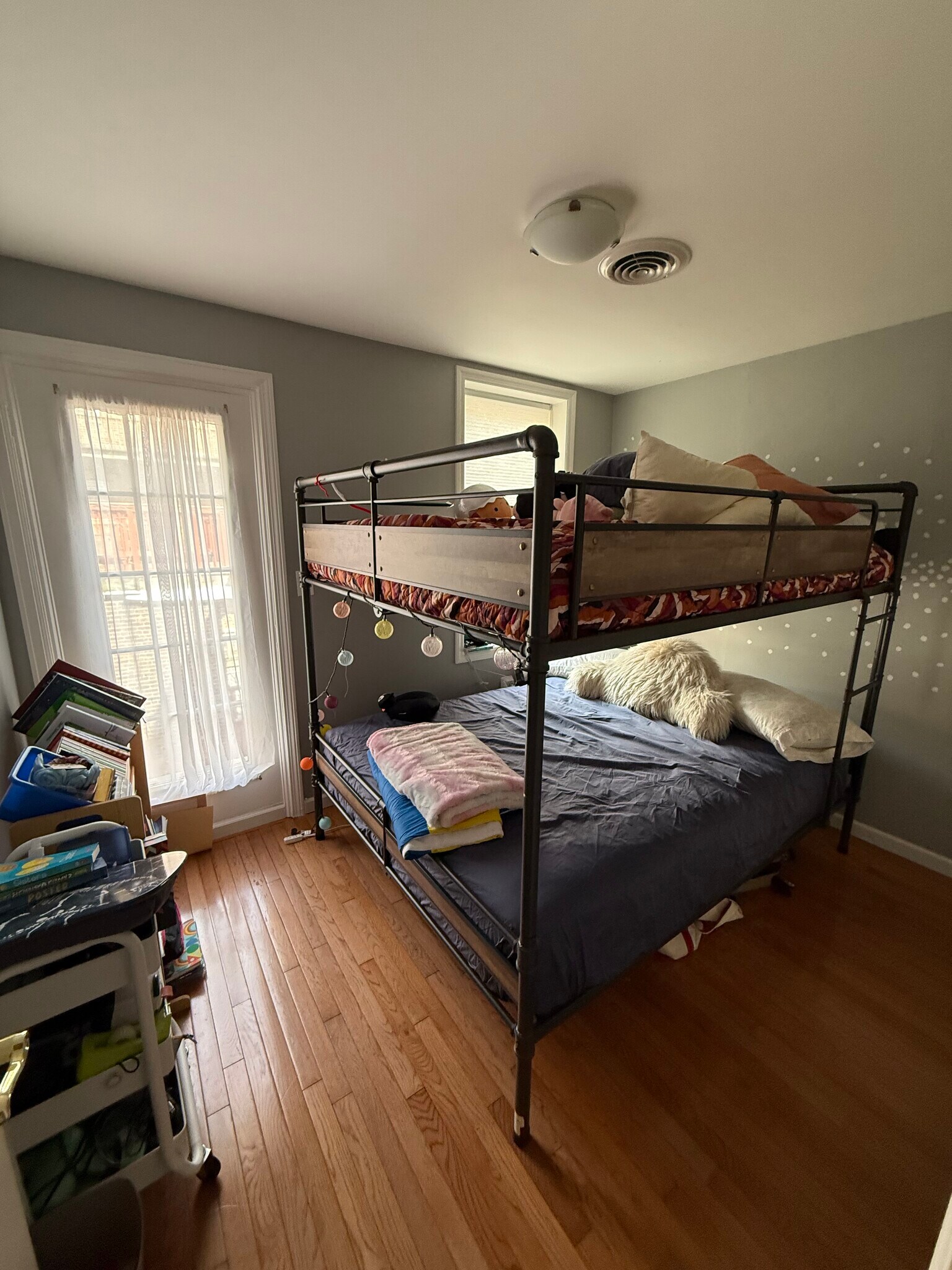 Building Photo - 227 Jay St