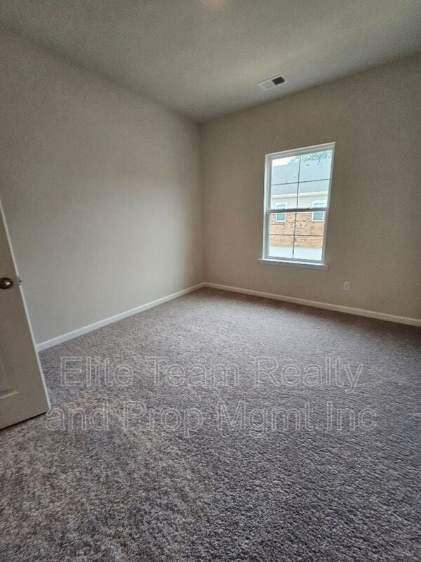 Building Photo - 5416 Kinsbridge Dr