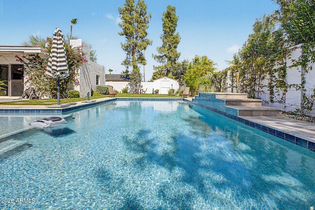 Building Photo - 5017 E Acoma Dr
