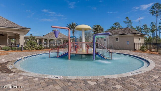 Building Photo - 66108 Edgewater Dr