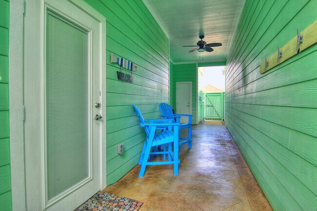 Building Photo - 2211 TX-361