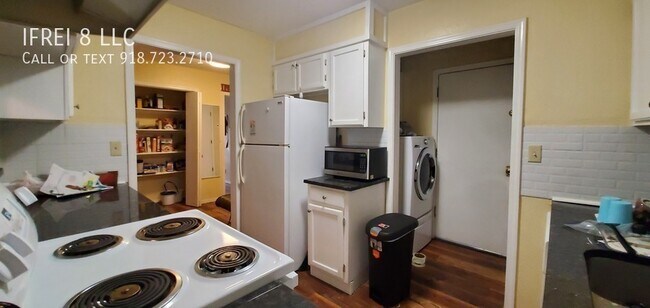 Building Photo - 1435 S 124th E Ave