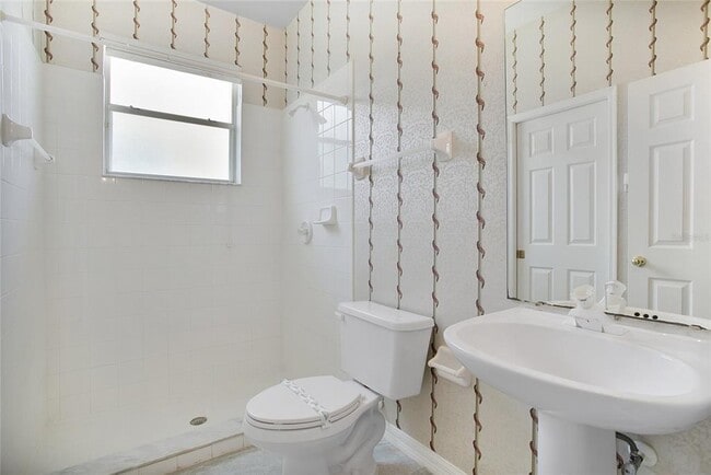 Building Photo - 107 Walton Heath Dr