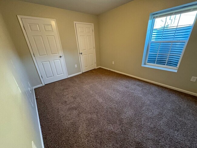 Building Photo - 16371 Holy Cross Ln