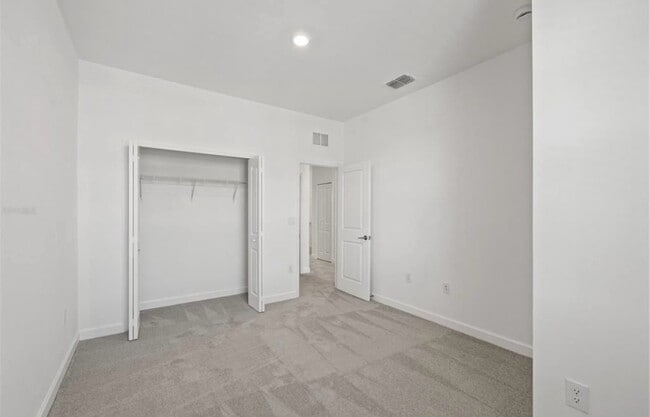 Building Photo - 15040 Lyla Ter