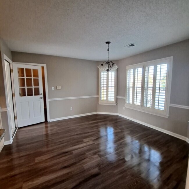 Building Photo - 9152 Bellehurst Cove
