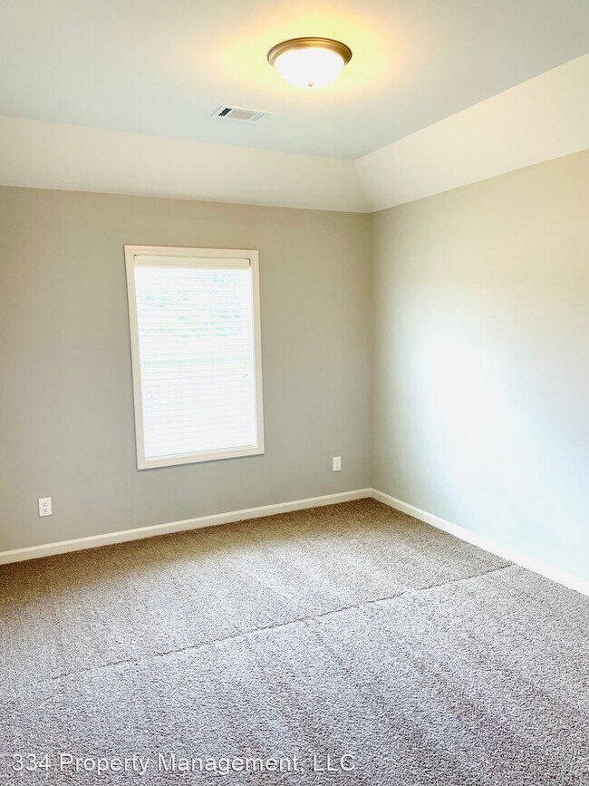 Building Photo - 4 br, 2 bath House - 813 Hedgefield Way