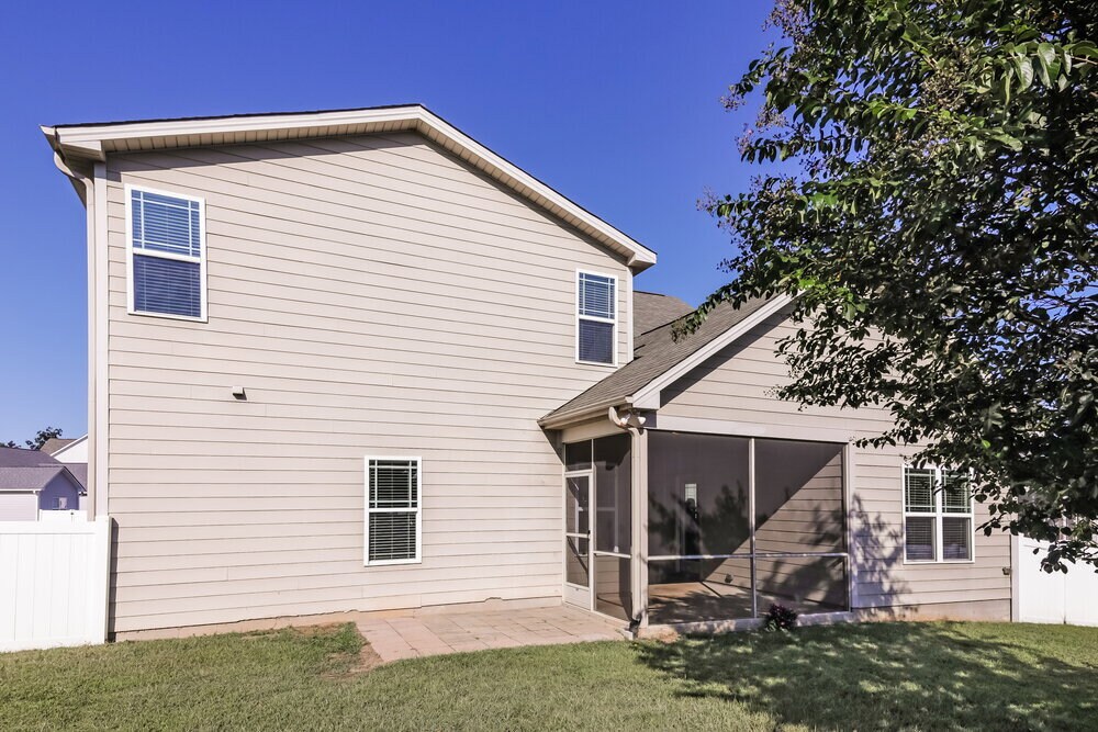Building Photo - 38 Birdo Point Way