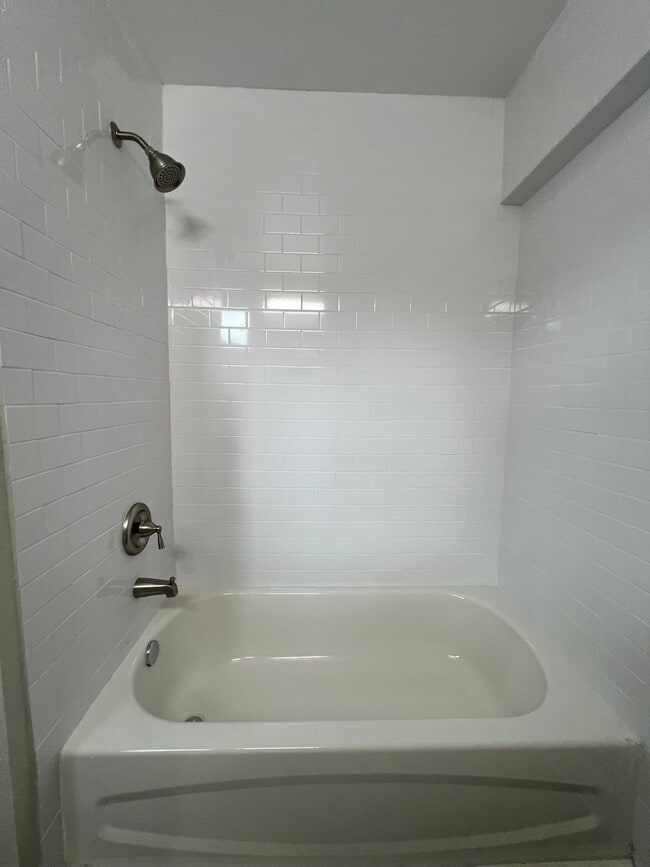 Building Photo - 3305 Red Bluff Rd