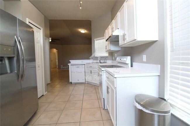 Building Photo - 464 Briar Bay Cir