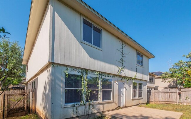 Building Photo - 7106 Thannas Way