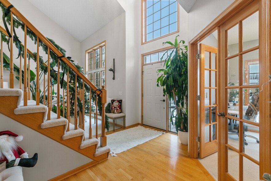 Building Photo - 8633 Carriage Hill Ct