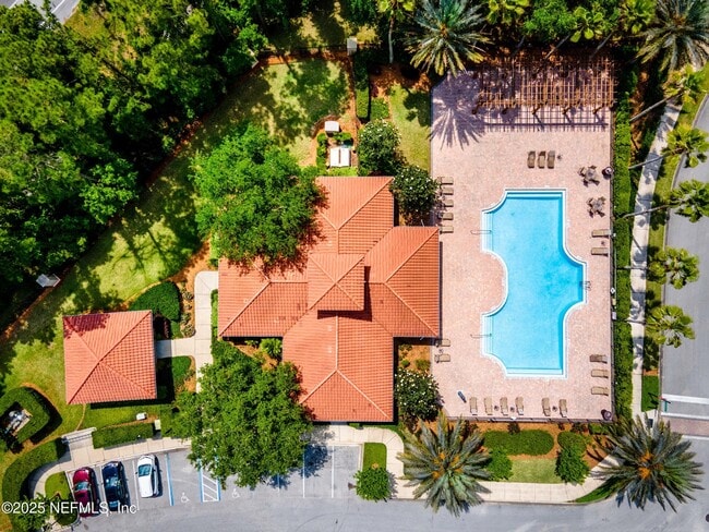 Building Photo - 13519 Isla Vista Dr