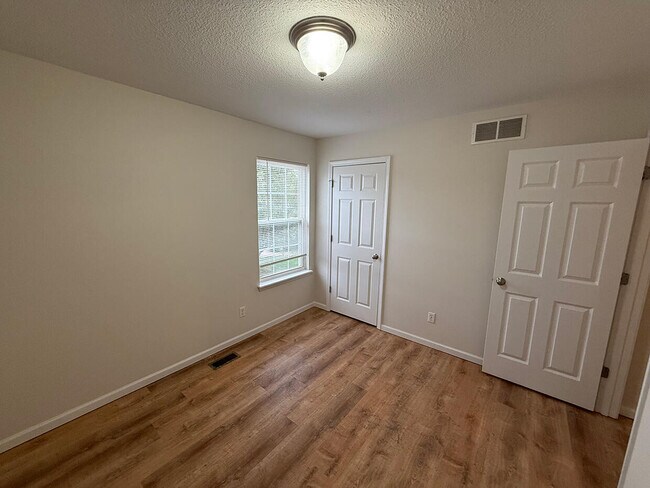 Building Photo - 4114 Hidden Creek Ct