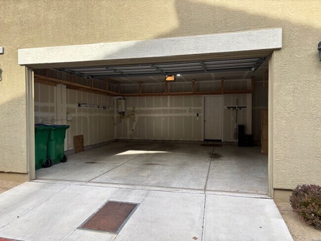 Building Photo - Lemmon Valley Townhouse