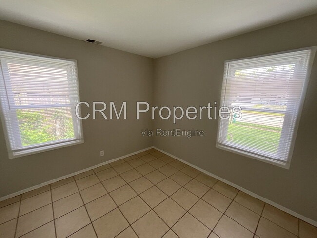 Building Photo - 3620 Beasley Dr