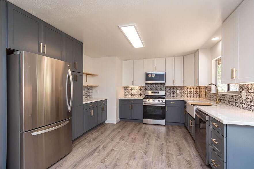 Building Photo - 2689 Morrene Dr