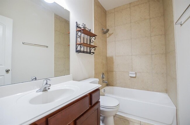 Building Photo - 3807 Broken Pine Ct