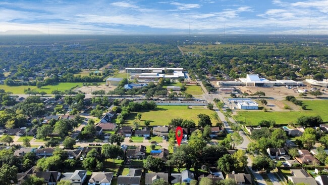 Building Photo - 7022 Castleview Ln