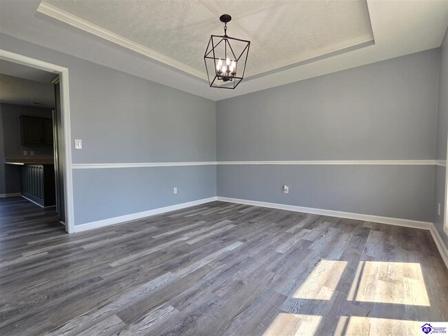 Building Photo - 888 N Woodland Dr