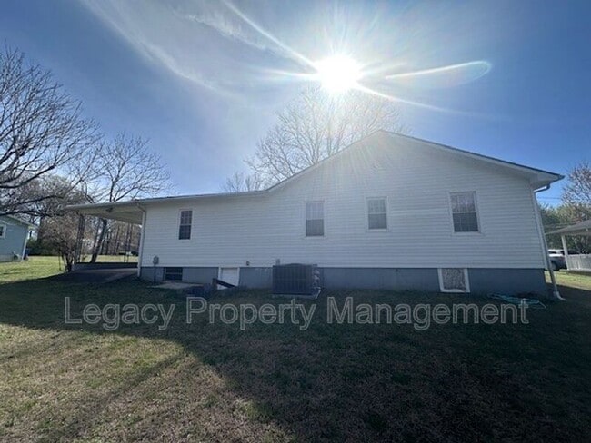 Building Photo - 408 Tenth Street