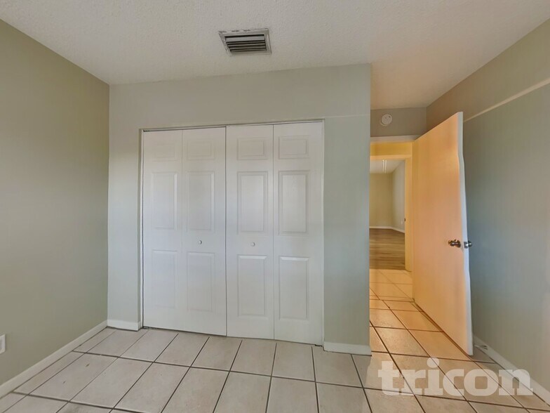 Building Photo - 3206 Shady Glen Cir