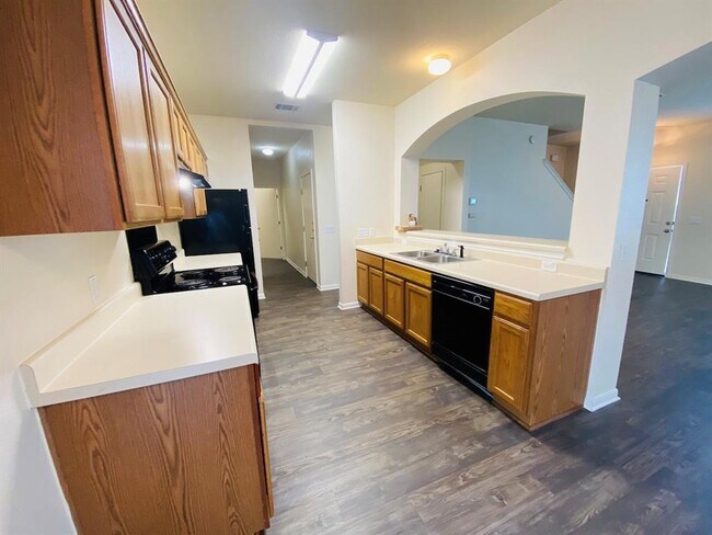 Building Photo - 9402 Magna Carta Loop