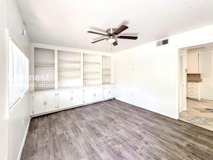 Building Photo - 2740 Teresa Dr