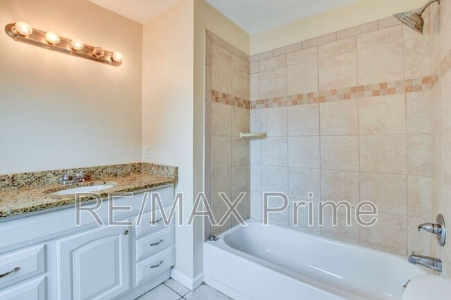 Building Photo - 2808 Arcadia Ave